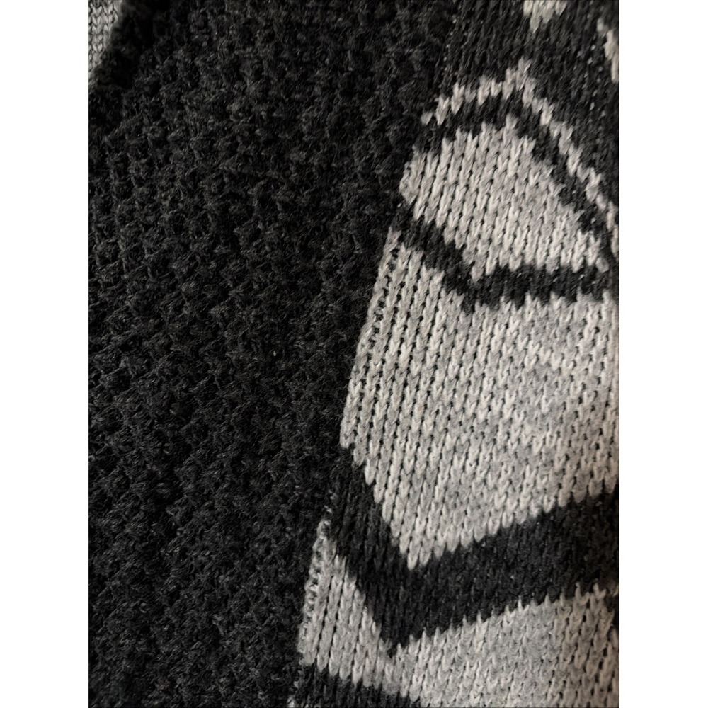 Cabela's Aztec, Tribal, Boho, Blanket Sweater. Poncho Style. One Size Fits All - Picture 2 of 6